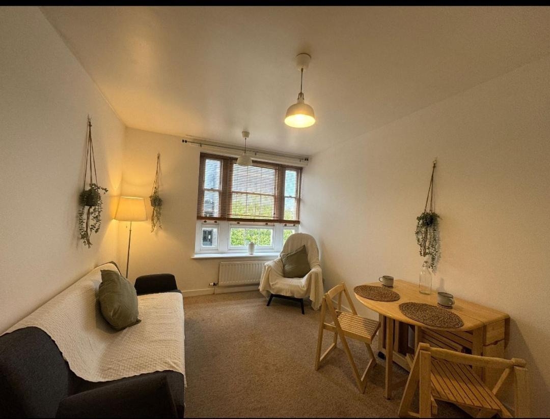 Appartamento Old Town Flat In The Heart Of Shoreditch Londra Esterno foto